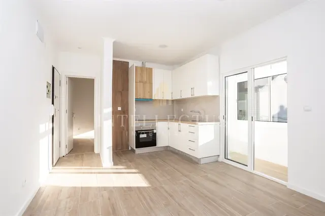 T1 Apartment for Sale in Baixa da Banheira